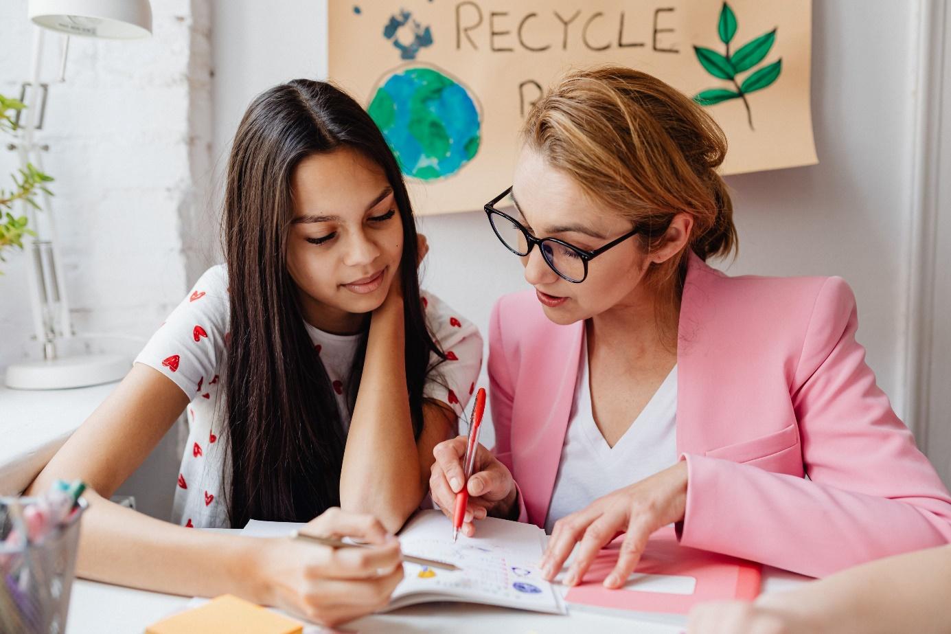 https://www.cardveritas.com/Teaching young people financial management with a prepaid card